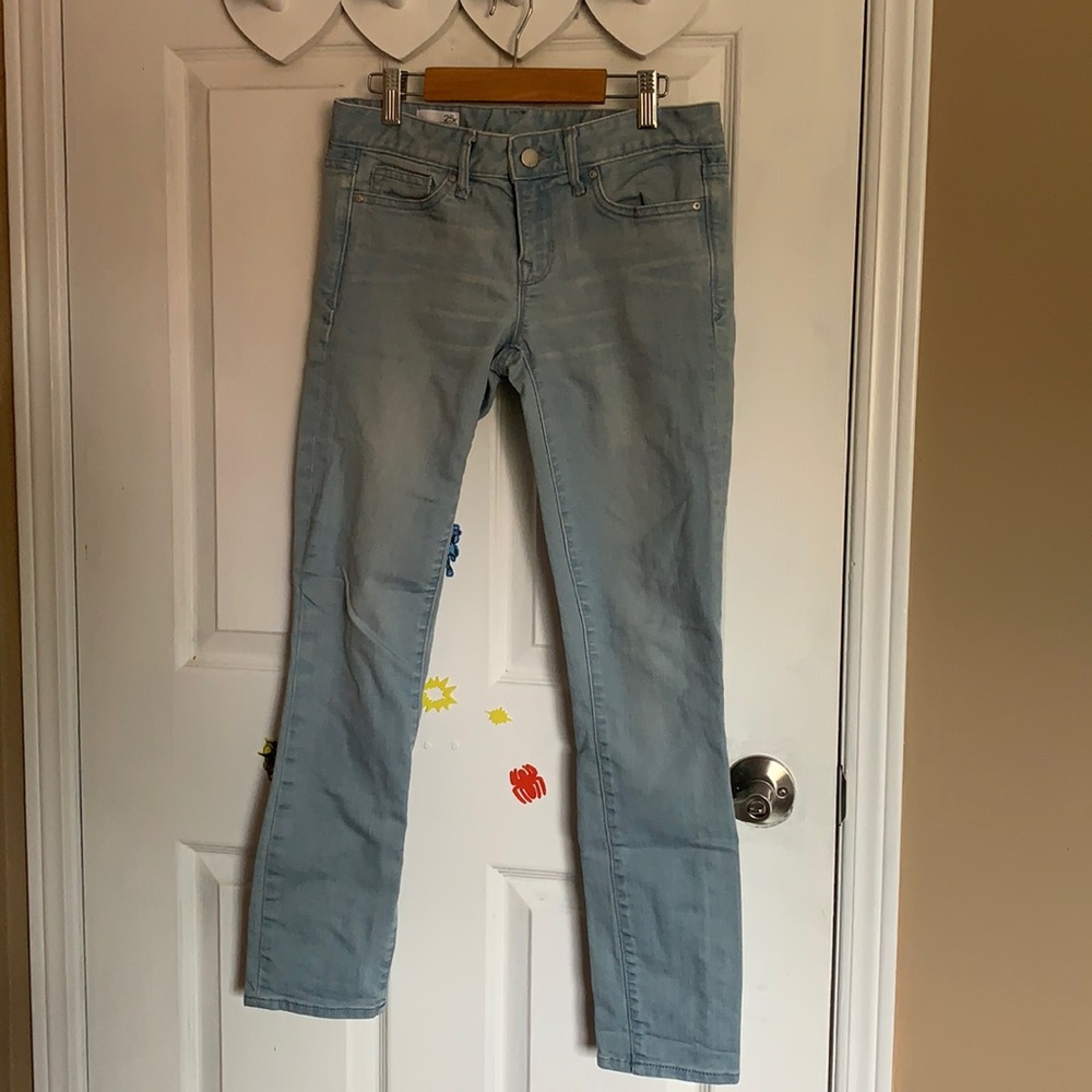 2/$20 Gap Low Rise 25r